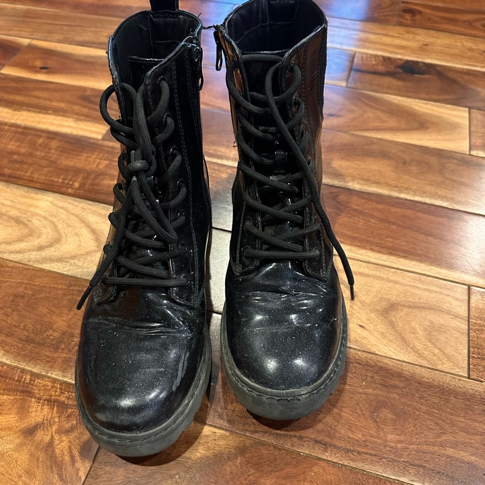 Lace-up Black Combat Boots size 5 by Art class at Target.